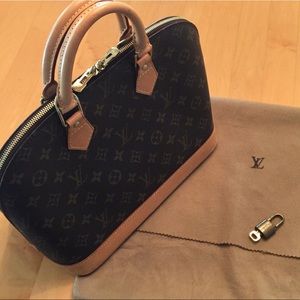 Louis Vuitton Alma PM